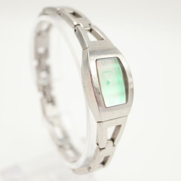 Fossil Womens Pink Barrel 18mm Dial Silver Tone Watch ES9860 with New Battery - Picture 9 of 15